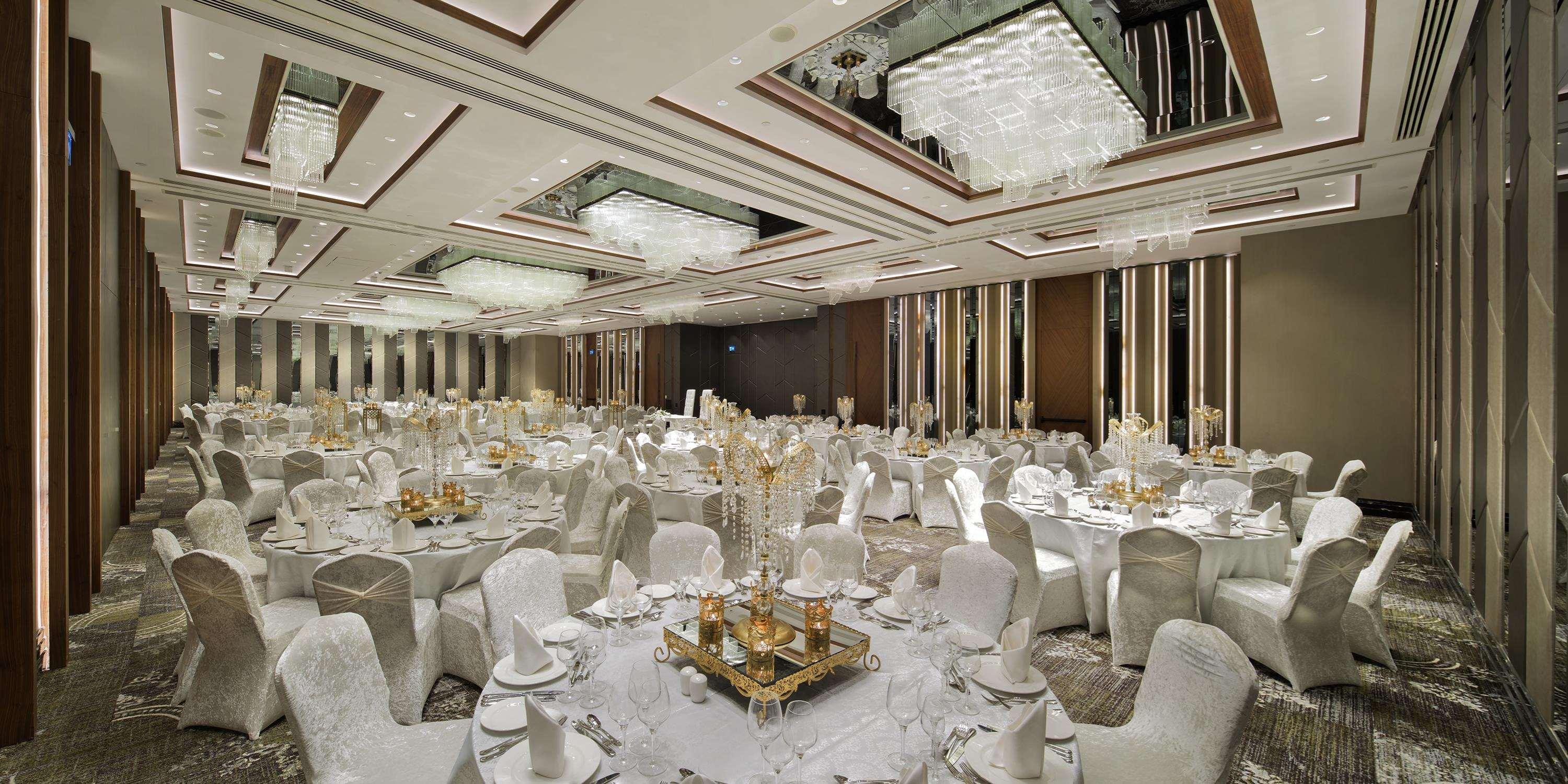 Doubletree By Hilton Istanbul - Piyalepasa Hotel Luaran gambar The ballroom