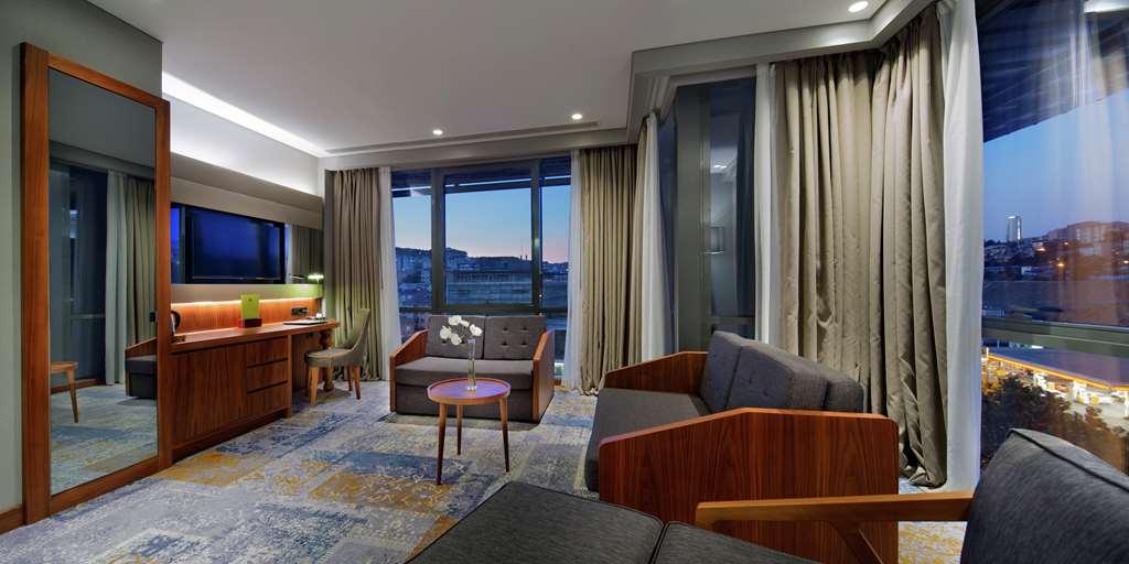 Doubletree By Hilton Istanbul - Piyalepasa Hotel Luaran gambar