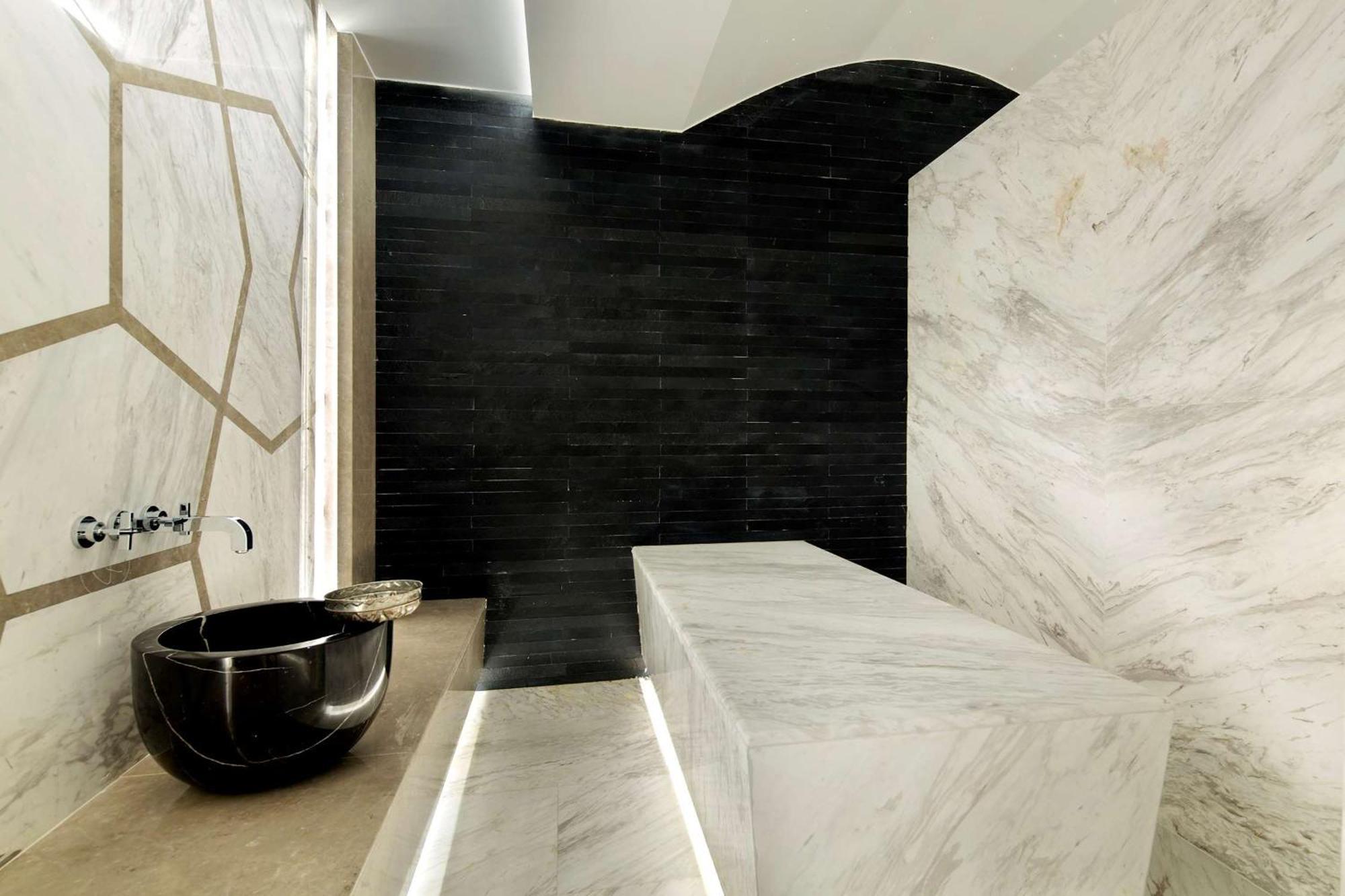 Doubletree By Hilton Istanbul - Piyalepasa Hotel Luaran gambar 3D rendering of a bathroom