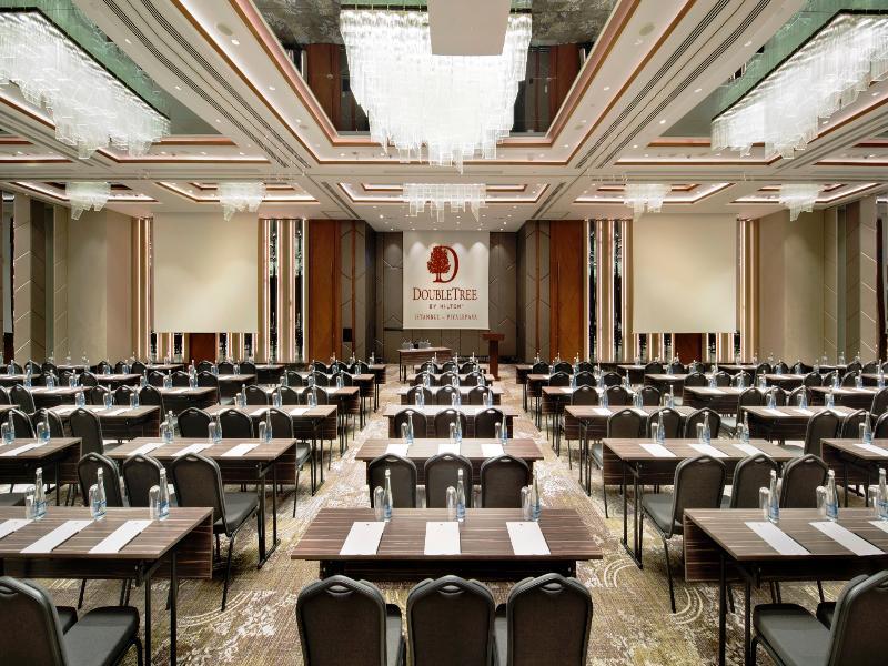 Doubletree By Hilton Istanbul - Piyalepasa Hotel Luaran gambar The ballroom
